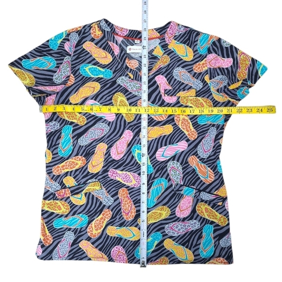 White Cross Flup Flop Print Scrubbs Size Medium - Picture 6 of 7